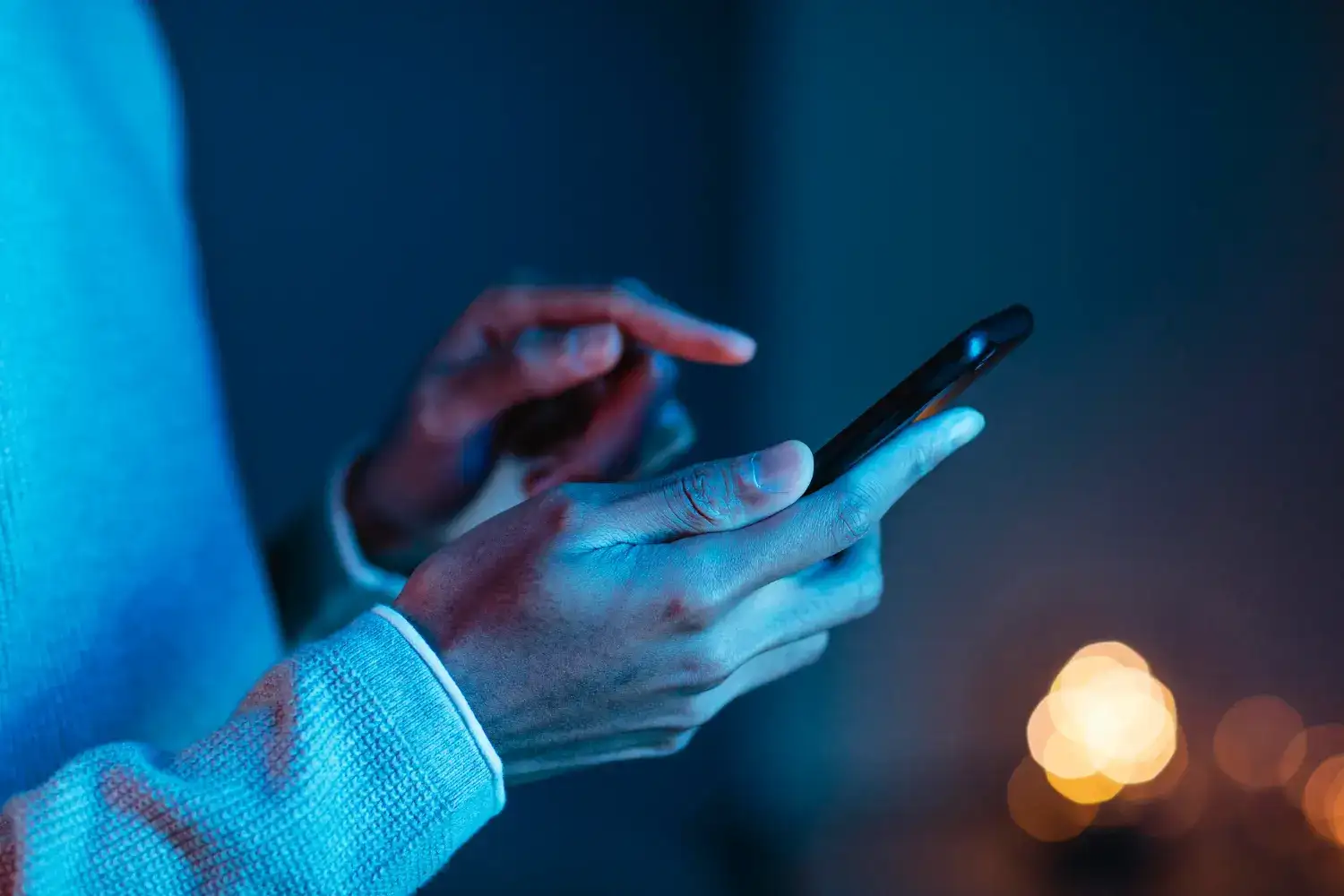 Minister defends Budget spending on phone storage scheme